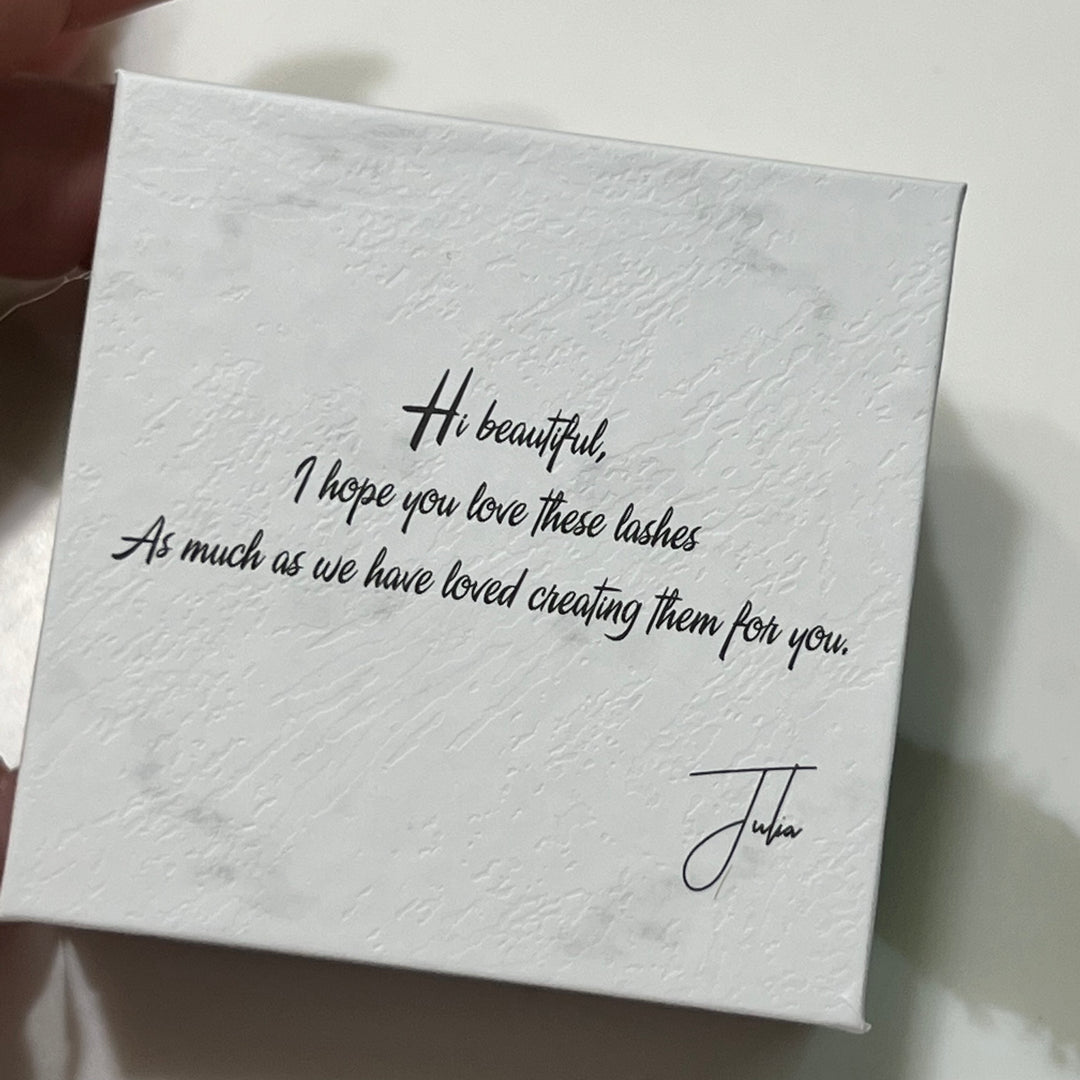 A white box of Loose Premade Volume Fans | Long Stem | Ultra Black by Lash Tribe that says i&